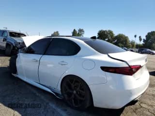 ✅ 2020 Alfa Romeo Giulia • VIN: ZARFAMAN0L7632099 • Lot: 87086305. Wystawiony na Copart z przebiegiem Nie podano. Bezpłatny archiwum sprzedaży aukcyjnych z USA i szczegółowy raport historii pojazdu na DreamBid. Zdjęcie 2.