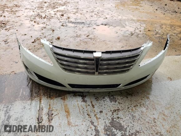 ✅ 2014 Hyundai Equus Signature • VIN: KMHGH4JH5EU074383 • Lot: 82562515. Listed on Copart with 140,544 mi. Free auction sales archive from the USA and detailed vehicle history report at DreamBid. Image 12.