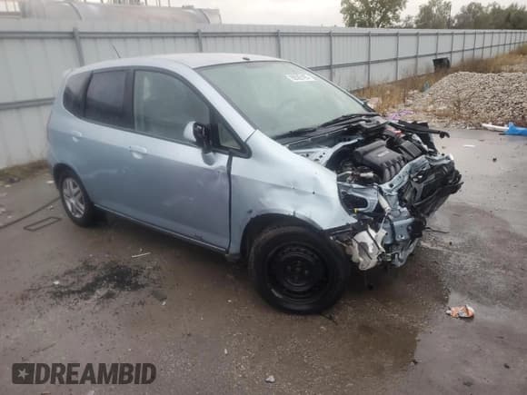 ✅ 2007 Honda Fit • VIN: JHMGD38437S061917 • Lot: 90583195. Listed on Copart with 273,308 mi. Free auction sales archive from the USA and detailed vehicle history report at DreamBid. Image 4.