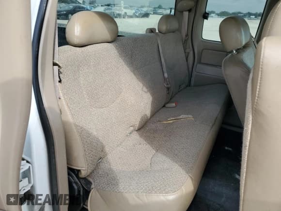 ✅ 2006 Chevrolet Silverado 1500 LS • VIN: 1GCEC19X46Z194393 • Lot: 45478015. Listed on Copart with 330,693 mi. Free auction sales archive from the USA and detailed vehicle history report at DreamBid. Image 10.