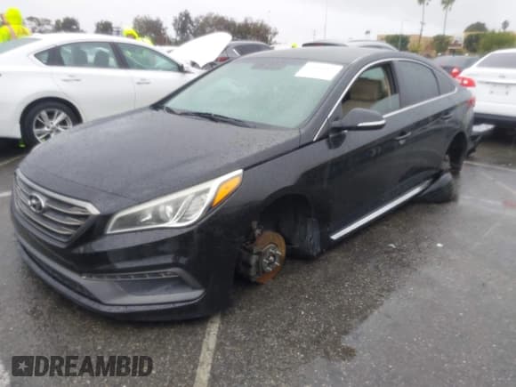 ✅ 2017 Hyundai Sonata Sport • VIN: 5NPE34AF6HH436860 • Лот: 43450092. Опубликован ранее на IAAI с пробегом Не указан. Бесплатный доступ к архиву аукционных продаж из США и подробный отчёт об истории автомобиля на DreamBid. Изображение 2.