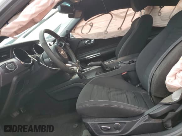 ✅ 2017 Ford Mustang EcoBoost • VIN: 1FA6P8TH9H5338586 • Lot: 82315185. Listed on Copart with 37,476 mi. Free auction sales archive from the USA and detailed vehicle history report at DreamBid. Image 7.