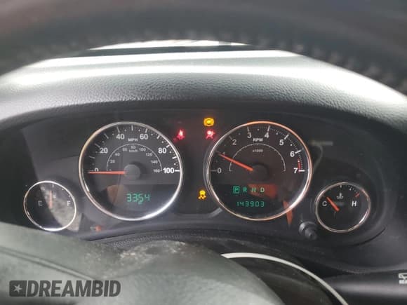 ✅ 2014 Jeep Wrangler Unlimited Sahara • VIN: 1C4BJWEG0EL258765 • Lot: 84206115. Wystawiony na Copart z przebiegiem 143 903 mil. Bezpłatny archiwum sprzedaży aukcyjnych z USA i szczegółowy raport historii pojazdu na DreamBid. Zdjęcie 9.