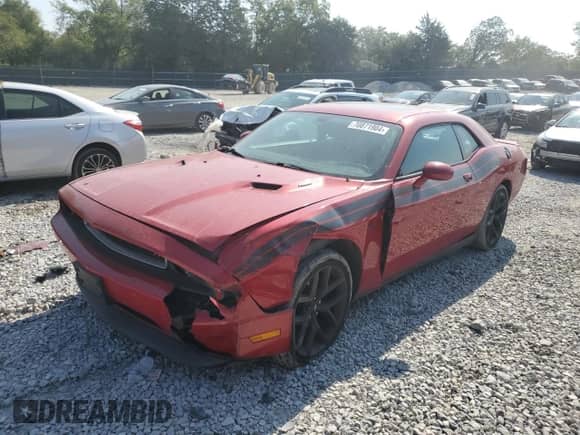 2011 Dodge Challenger R/T z VIN 2B3CJ5DT3BH571221, wystawiony jako Copart lot #70871904 z przebiegiem 106 002 mil mil oraz Szkoda całkowita • Salvage title. Historia ofert i sprzedaży dostępna na DreamBid. Obrazek 1.