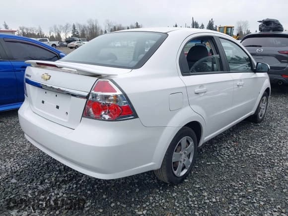✅ 2009 Chevrolet Aveo 1LT • VIN: KL1TD56E79B651913 • Lot: 41626867. Wystawiony na IAAI z przebiegiem 55 464 mil. Bezpłatny archiwum sprzedaży aukcyjnych z USA i szczegółowy raport historii pojazdu na DreamBid. Zdjęcie 4.