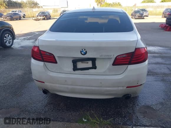 ✅ 2012 BMW 5 Series 535i • VIN: WBAFR7C50CC817064 • Lot: 43426693. Listed on IAAI with 178,958 mi. Free auction sales archive from the USA and detailed vehicle history report at DreamBid. Image 16.