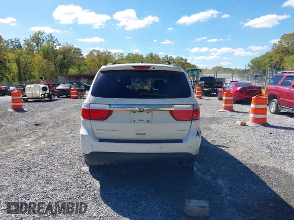 ✅ 2011 Dodge Durango Crew • VIN: 1D4RE4GG2BC693581 • Lot: 43361693. Wystawiony na IAAI z przebiegiem 190 509 mil. Bezpłatny archiwum sprzedaży aukcyjnych z USA i szczegółowy raport historii pojazdu na DreamBid. Zdjęcie 17.