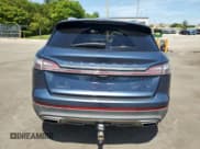 ✅ 2019 Lincoln Nautilus Reserve • VIN: 2LMPJ6LP6KBL36275 • Lot: 64129755. Listed on Copart with 47,710 mi. Free auction sales archive from the USA and detailed vehicle history report at DreamBid. Image 6.