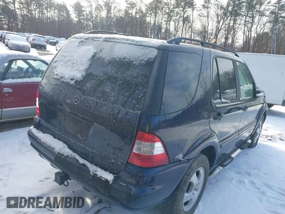 ✅ 2003 Mercedes-Benz M 350 • VIN: 4JGAB57E33A421704 • Lot: 41404597. Listed on IAAI with 192,078 mi. Free auction sales archive from the USA and detailed vehicle history report at DreamBid. Image 4.