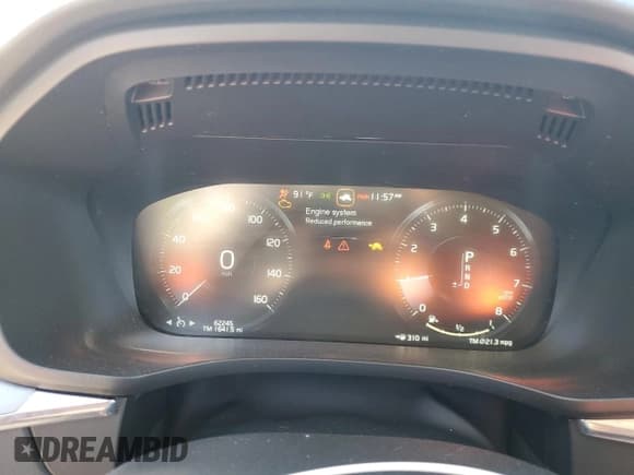 ✅ 2019 Volvo XC60 Momentum • VIN: YV4A22RK0K1370244 • Lot: 87129415. Listed on Copart with 62,245 mi. Free auction sales archive from the USA and detailed vehicle history report at DreamBid. Image 9.