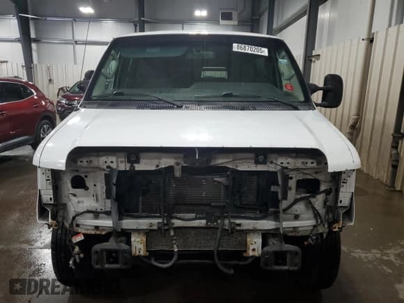 ✅ 2012 Ford Econoline Passenger XL • VIN: 1FBNE3BL1CDB00271 • Lot: 86870205. Wystawiony na Copart z przebiegiem 288 259 mil. Bezpłatny archiwum sprzedaży aukcyjnych z USA i szczegółowy raport historii pojazdu na DreamBid. Zdjęcie 5.