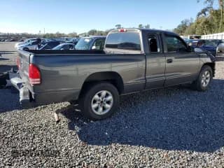 ✅ 2003 Dodge Dakota Sport • VIN: 1D7HL32X53S172240 • Lot: 45607135. Wystawiony na Copart z przebiegiem Nie podano. Bezpłatny archiwum sprzedaży aukcyjnych z USA i szczegółowy raport historii pojazdu na DreamBid. Zdjęcie 3.