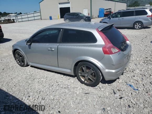 ✅ 2008 Volvo C30 Version 1.0 • VIN: YV1MK672882056638 • Lot: 70670875. Wystawiony na Copart z przebiegiem 204 791 mil. Bezpłatny archiwum sprzedaży aukcyjnych z USA i szczegółowy raport historii pojazdu na DreamBid. Zdjęcie 2.