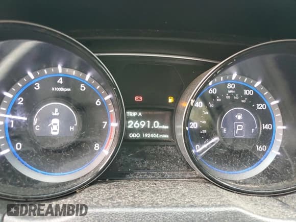 ✅ 2013 Hyundai Sonata GLS • VIN: 5NPEB4AC0DH657809 • Lot: 72523294. Listed on Copart with 192,404 mi. Free auction sales archive from the USA and detailed vehicle history report at DreamBid. Image 9.