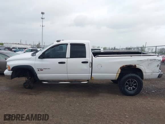 2004 Dodge 3500 ST with VIN 3D7LU38C64G117736, listed as a IAAI auction lot 42058492 with 229,102 mi miles and . Bid and sale history available at DreamBid. Image 15.