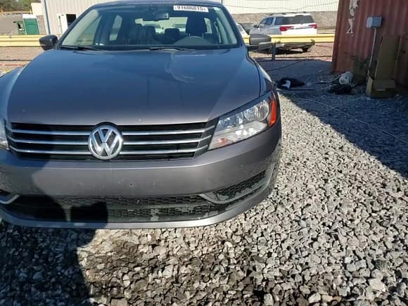 ✅ 2014 Volkswagen Passat SE • VIN: 1VWBP7A37EC002353 • Lot: 91606015. Wystawiony na Copart z przebiegiem 202 942 mil. Bezpłatny archiwum sprzedaży aukcyjnych z USA i szczegółowy raport historii pojazdu na DreamBid. Zdjęcie 13.