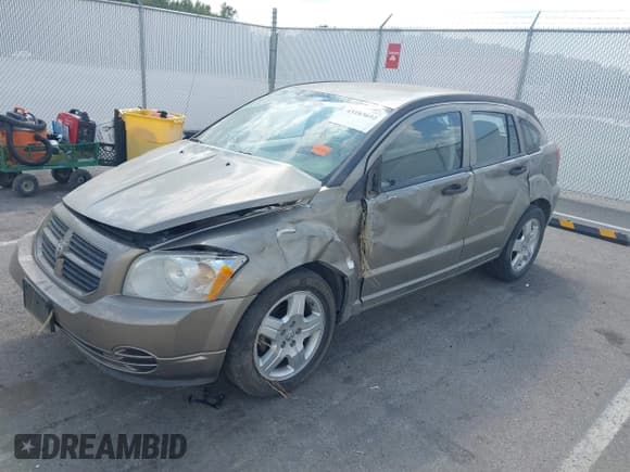 ✅ 2008 Dodge Caliber SE • VIN: 1B3HB28B08D704266 • Lot: 43183692. Wystawiony na IAAI z przebiegiem 139 653 mil. Bezpłatny archiwum sprzedaży aukcyjnych z USA i szczegółowy raport historii pojazdu na DreamBid. Zdjęcie 2.