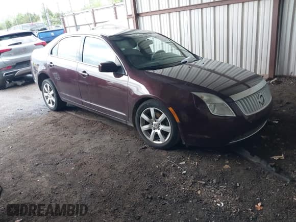 ✅ 2011 Mercury Milan Premier • VIN: 3MEHM0JG6BR605578 • Lot: 42125505. Listed on IAAI with 148,634 mi. Free auction sales archive from the USA and detailed vehicle history report at DreamBid. Image 1.