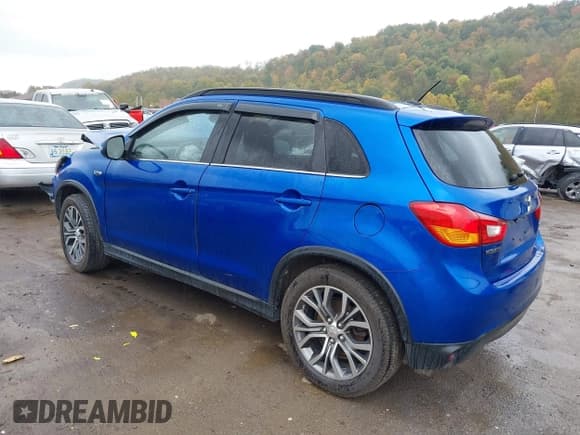 ✅ 2016 Mitsubishi Outlander SEL • VIN: JA4AR4AW4GZ025052 • Lot: 40626166. Wystawiony na IAAI z przebiegiem 142 122 mil. Bezpłatny archiwum sprzedaży aukcyjnych z USA i szczegółowy raport historii pojazdu na DreamBid. Zdjęcie 3.