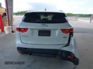 ✅ 2018 Jaguar F-Pace 30t Prestige • VIN: SADCK2GX4JA296422 • Лот: 43116923. Опубликован ранее на IAAI с пробегом 97 899 миль. Бесплатный доступ к архиву аукционных продаж из США и подробный отчёт об истории автомобиля на DreamBid. Изображение 16.