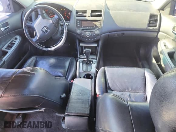 ✅ 2003 Honda Accord EX • VIN: 1HGCM66523A021892 • Lot: 86308945. Wystawiony na Copart z przebiegiem 237 189 mil. Bezpłatny archiwum sprzedaży aukcyjnych z USA i szczegółowy raport historii pojazdu na DreamBid. Zdjęcie 8.