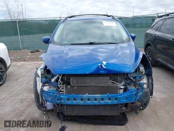 ✅ 2017 Ford Escape SE • VIN: 1FMCU9GD7HUB76526 • Lot: 43678296. Wystawiony na IAAI z przebiegiem 99 099 mil. Bezpłatny archiwum sprzedaży aukcyjnych z USA i szczegółowy raport historii pojazdu na DreamBid. Zdjęcie 12.