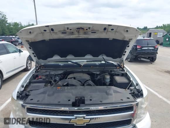 ✅ 2011 Chevrolet Silverado 1500 LS • VIN: 1GCRKREAXBZ428213 • Lot: 42732486. Wystawiony na IAAI z przebiegiem 222 132 mil mil. Skorzystaj z bezpłatnego archiwum sprzedaży aukcyjnych z USA i zobacz szczegółowy raport historii pojazdu na DreamBid. Zdjęcie 10.