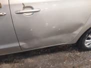 ✅ 2017 Kia Sedona LX • VIN: KNDMB5C14H6225446 • Лот: 43545460. Опубликован ранее на IAAI с пробегом 160 767 миль. Бесплатный доступ к архиву аукционных продаж из США и подробный отчёт об истории автомобиля на DreamBid. Изображение 6.