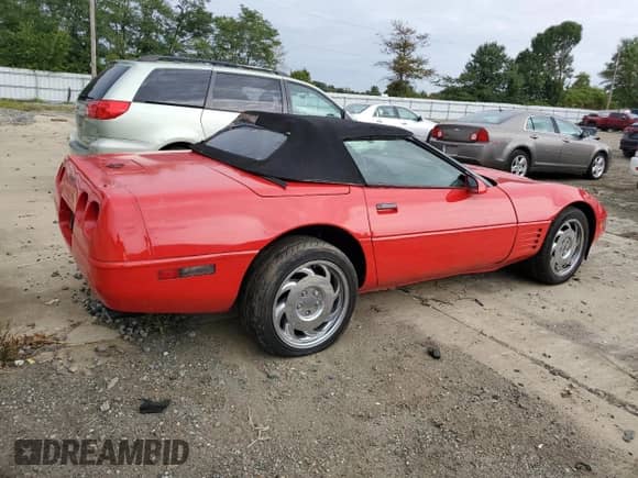 1994 Chevrolet Corvette с VIN 1G1YY32P1R5114993, выставлен на аукционе Copart как лот 82094525 с пробегом Не указан миль и Чистый • Clean title. История ставок и продаж доступна на DreamBid. Изображение 3.