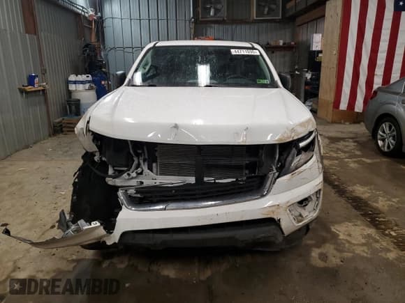 ✅ 2020 Chevrolet Colorado 4WD Work Truck • VIN: 1GCHTBEN1L1115652 • Lot: 44711035. Wystawiony na Copart z przebiegiem 14 861 mil. Bezpłatny archiwum sprzedaży aukcyjnych z USA i szczegółowy raport historii pojazdu na DreamBid. Zdjęcie 5.