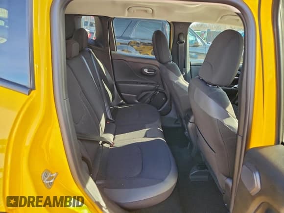 ✅ 2018 Jeep Renegade Latitude • VIN: ZACCJBBB5JPH27909 • Lot: 94162715. Wystawiony na Copart z przebiegiem 55 801 mil. Bezpłatny archiwum sprzedaży aukcyjnych z USA i szczegółowy raport historii pojazdu na DreamBid. Zdjęcie 11.