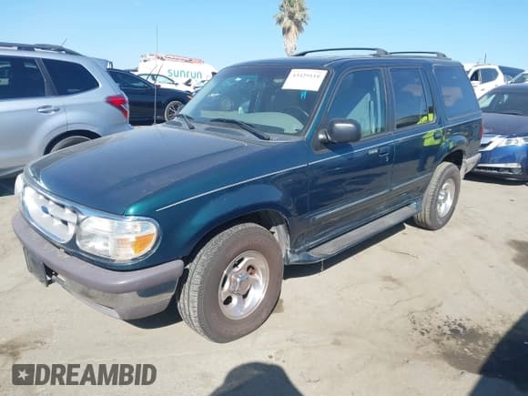 ✅ 1996 Ford Explorer XL • VIN: 1FMDU32XXTUD85108 • Lot: 43429118. Wystawiony na IAAI z przebiegiem 101 760 mil. Bezpłatny archiwum sprzedaży aukcyjnych z USA i szczegółowy raport historii pojazdu na DreamBid. Zdjęcie 2.