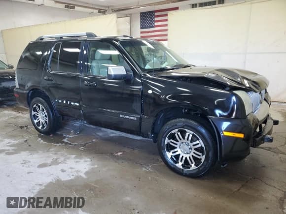 ✅ 2007 Mercury Mountaineer Premier • VIN: 4M2EU48887UJ02820 • Lot: 84358825. Listed on Copart with 212,032 mi. Free auction sales archive from the USA and detailed vehicle history report at DreamBid. Image 4.