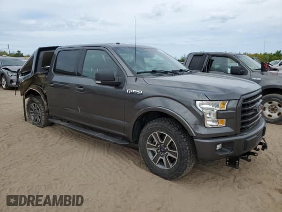 ✅ 2017 Ford F-150 XL • VIN: 1FTEW1EF4HFB20979 • Lot: 58726265. Listed on Copart with 100,671 mi. Free auction sales archive from the USA and detailed vehicle history report at DreamBid. Image 4.