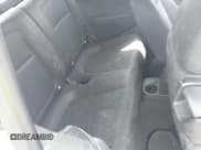 ✅ 2013 Volkswagen Beetle 2.5L • VIN: 3VW5P7ATXDM804051 • Lot: 42240396. Wystawiony na IAAI z przebiegiem 103 660 mil. Bezpłatny archiwum sprzedaży aukcyjnych z USA i szczegółowy raport historii pojazdu na DreamBid. Zdjęcie 8.