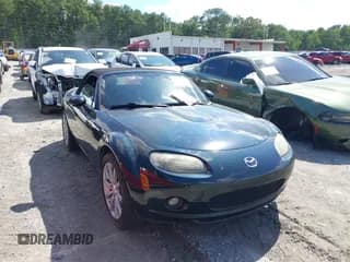 ✅ 2008 Mazda MX-5 Miata Touring • VIN: JM1NC25F180151706 • Lot: 42977055. Wystawiony na IAAI z przebiegiem 143 319 mil. Bezpłatny archiwum sprzedaży aukcyjnych z USA i szczegółowy raport historii pojazdu na DreamBid. Zdjęcie 1.