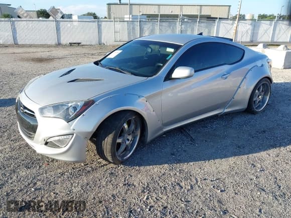 ✅ 2014 Hyundai Genesis Coupe 2.0T • VIN: KMHHT6KD2EU117037 • Lot: 42936050. Wystawiony na IAAI z przebiegiem 67 939 mil. Bezpłatny archiwum sprzedaży aukcyjnych z USA i szczegółowy raport historii pojazdu na DreamBid. Zdjęcie 2.