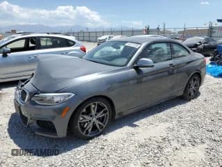✅ 2015 BMW 2 Series M235i • VIN: WBA1J7C55FV253647 • Lot: 60231395. Wystawiony na Copart z przebiegiem 57 639 mil. Bezpłatny archiwum sprzedaży aukcyjnych z USA i szczegółowy raport historii pojazdu na DreamBid. Zdjęcie 1.