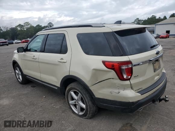 ✅ 2018 Ford Explorer XLT • VIN: 1FM5K7D84JGC03406 • Лот: 91267015. Опубликован ранее на Copart с пробегом 112 571 миль. Бесплатный доступ к архиву аукционных продаж из США и подробный отчёт об истории автомобиля на DreamBid. Изображение 2.