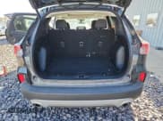 ✅ 2022 Ford Escape SE • VIN: 1FMCU9G64NUA97750 • Lot: 92324535. Wystawiony na Copart z przebiegiem 44 967 mil. Bezpłatny archiwum sprzedaży aukcyjnych z USA i szczegółowy raport historii pojazdu na DreamBid. Zdjęcie 6.