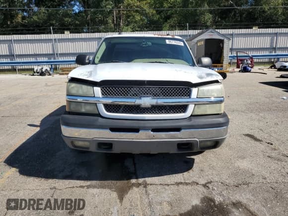 ✅ 2004 Chevrolet Silverado 1500 LS • VIN: 2GCEC19T441317192 • Lot: 86776345. Wystawiony na Copart z przebiegiem 304 216 mil. Bezpłatny archiwum sprzedaży aukcyjnych z USA i szczegółowy raport historii pojazdu na DreamBid. Zdjęcie 5.