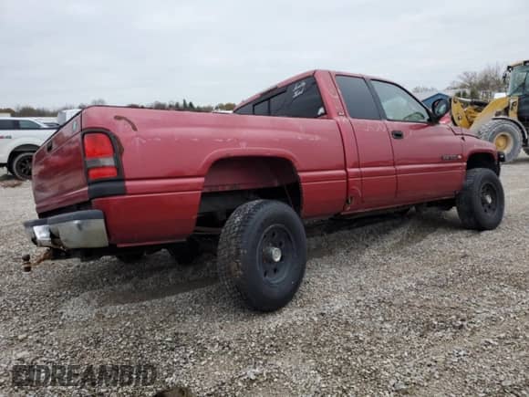 1998 Dodge 1500 with VIN 1B7HF13Z7WJ161501, listed as a Copart auction lot 73639764 with Not provided miles and Salvage title. Bid and sale history available at DreamBid. Image 3.