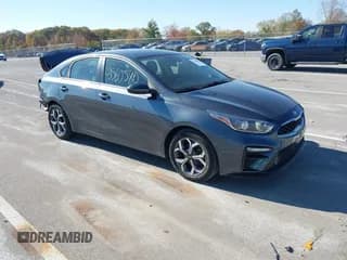 ✅ 2020 Kia Forte LXS • VIN: 3KPF24AD3LE183452 • Lot: 43560580. Wystawiony na IAAI z przebiegiem 83 285 mil. Bezpłatny archiwum sprzedaży aukcyjnych z USA i szczegółowy raport historii pojazdu na DreamBid. Zdjęcie 1.