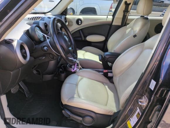 ✅ 2011 MINI Countryman S • VIN: WMWZC3C51BWL79112 • Lot: 67054585. Listed on Copart with 107,457 mi. Free auction sales archive from the USA and detailed vehicle history report at DreamBid. Image 7.