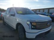 ✅ 2022 Ford F-150 Lightning Pro • VIN: 1FTVW1EV4NWG04301 • Lot: 41821787. Wystawiony na IAAI z przebiegiem 38 417 mil. Bezpłatny archiwum sprzedaży aukcyjnych z USA i szczegółowy raport historii pojazdu na DreamBid. Zdjęcie 14.