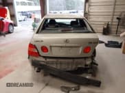 ✅ 2000 Lexus GS 400 • VIN: JT8BH68X9Y0024216 • Lot: 41541844. Wystawiony na IAAI z przebiegiem 271 990 mil. Bezpłatny archiwum sprzedaży aukcyjnych z USA i szczegółowy raport historii pojazdu na DreamBid. Zdjęcie 17.