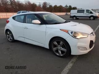 ✅ 2014 Hyundai Veloster • VIN: KMHTC6AD5EU192486 • Lot: 86204784. Wystawiony na Copart z przebiegiem 172 013 mil. Bezpłatny archiwum sprzedaży aukcyjnych z USA i szczegółowy raport historii pojazdu na DreamBid. Zdjęcie 4.