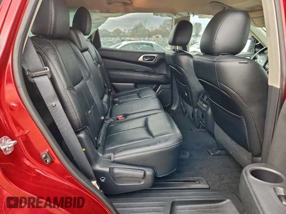 ✅ 2016 Nissan Pathfinder Platinum • VIN: 5N1AR2MN4GC626361 • Lot: 93851315. Listed on Copart with 105,397 mi. Free auction sales archive from the USA and detailed vehicle history report at DreamBid. Image 11.