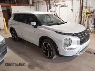 2023 Mitsubishi Outlander SE z VIN JA4T5UA99PZ019729, wystawiony jako IAAI lot #41441515 z przebiegiem 7 489 mil mil oraz . Historia ofert i sprzedaży dostępna na DreamBid. Obrazek 1.