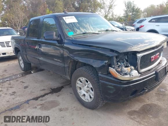 ✅ 2005 GMC Sierra Denali • VIN: 2GTEK63N151117222 • Lot: 43452001. Listed on IAAI with 333,660 mi. Free auction sales archive from the USA and detailed vehicle history report at DreamBid. Image 1.